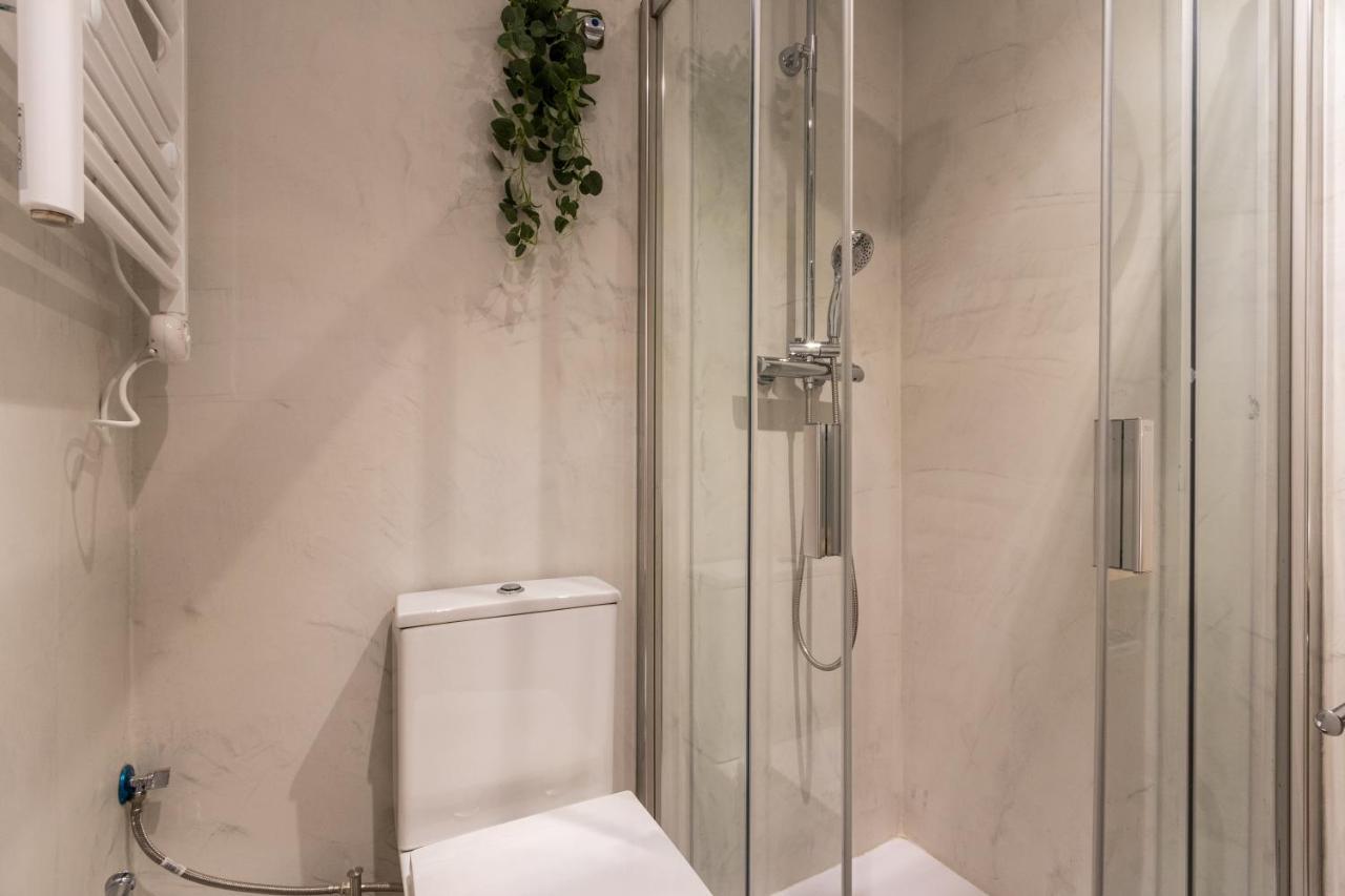 Exclusive Apartments Barcelona 4 Personas Torrella Тераса Екстериор снимка